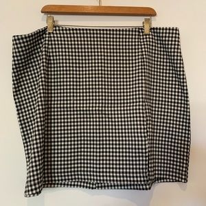 Mini Skirt with slit